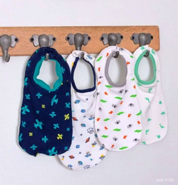 DIY Upcycle Baby Clothes Into Bibs