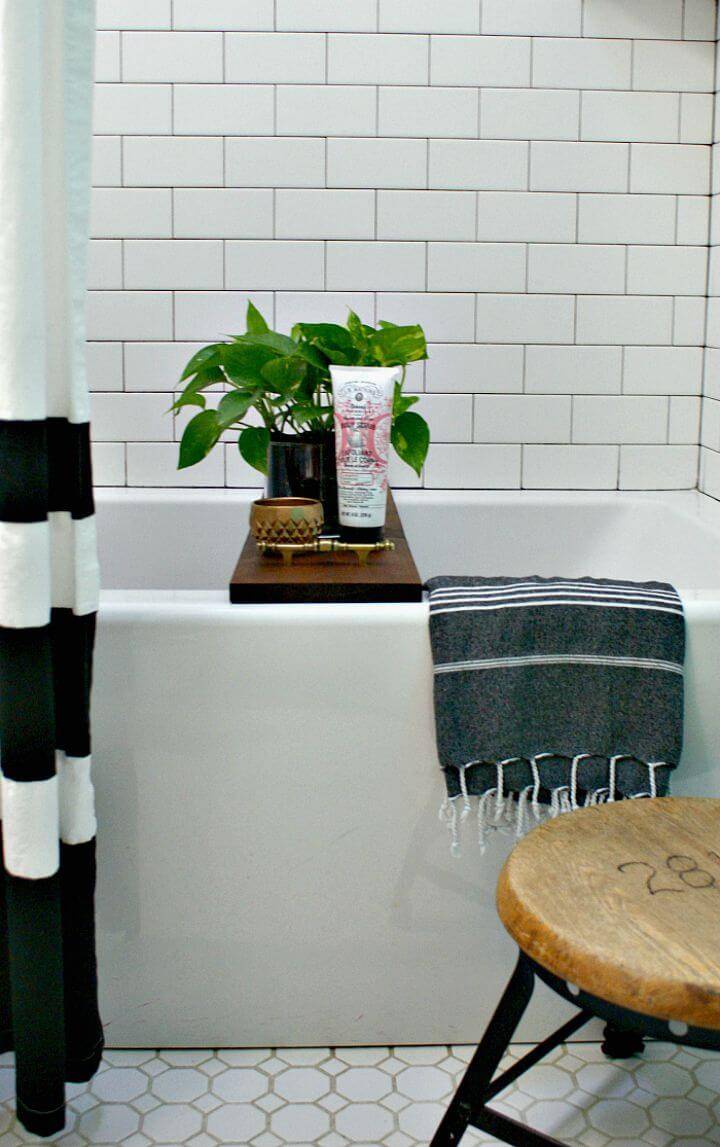 Easy DIY Bathtub Tray