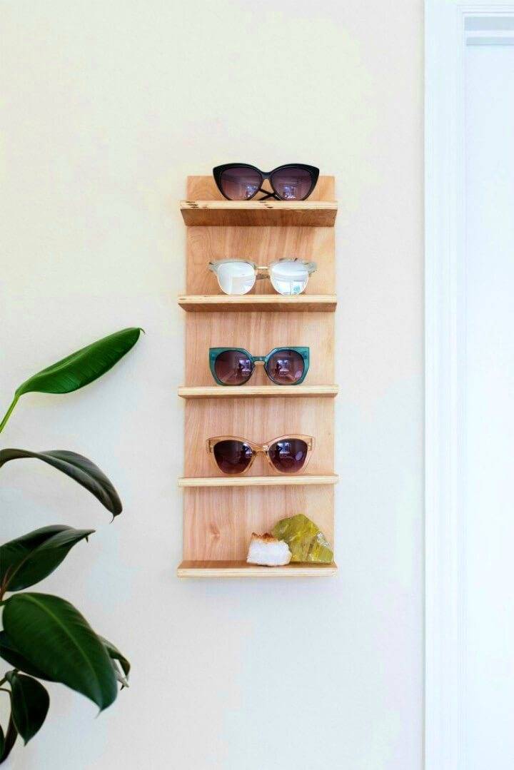 Easy DIY Wooden Sunglasses Holder