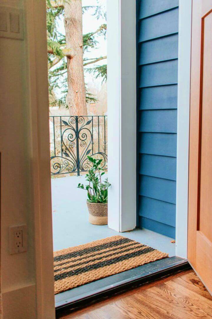 Easy to Make Spray Paint Doormat