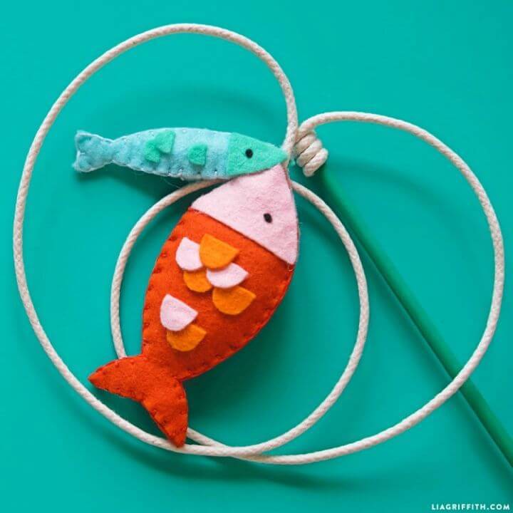 How to Make Fishing Pole Cat Toy