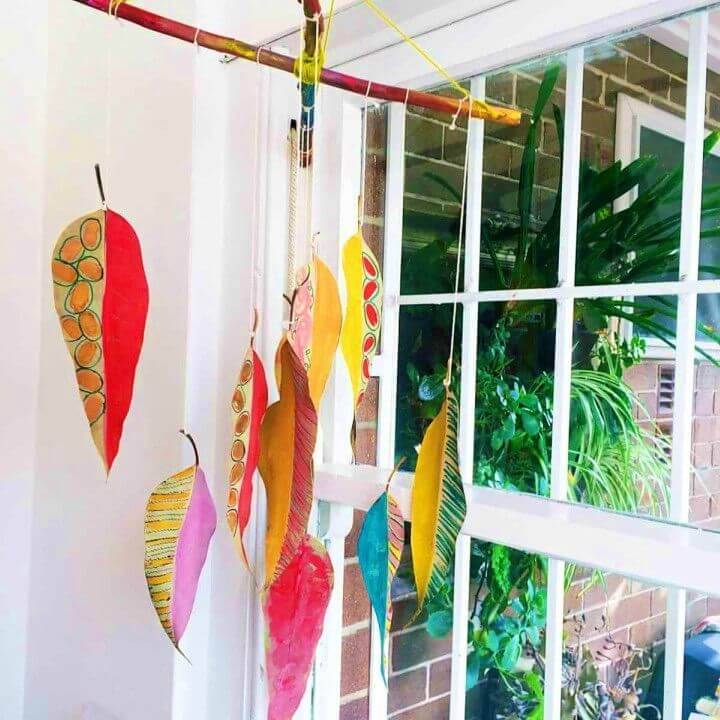How to Make a Painted Nature Leaf Mobile