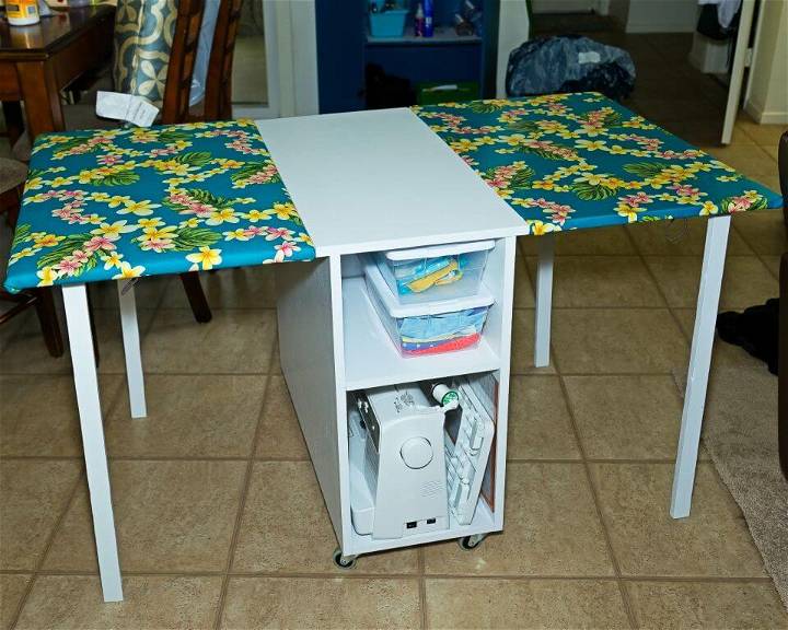 Make Sewing Table for Small Spaces