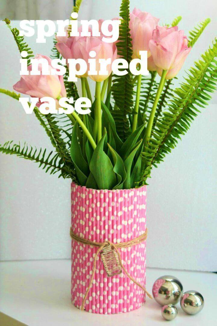 Spring Vase Using Tin and Paper Straws