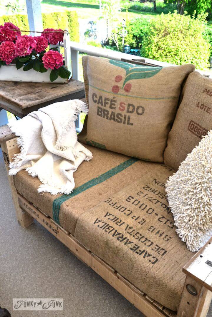 Make Pallet Wood Patio Chair