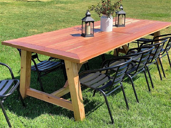 Outdoor Dining Table Building Plans