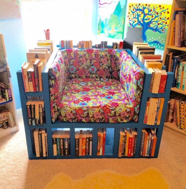 Build a Bookshelf Chair