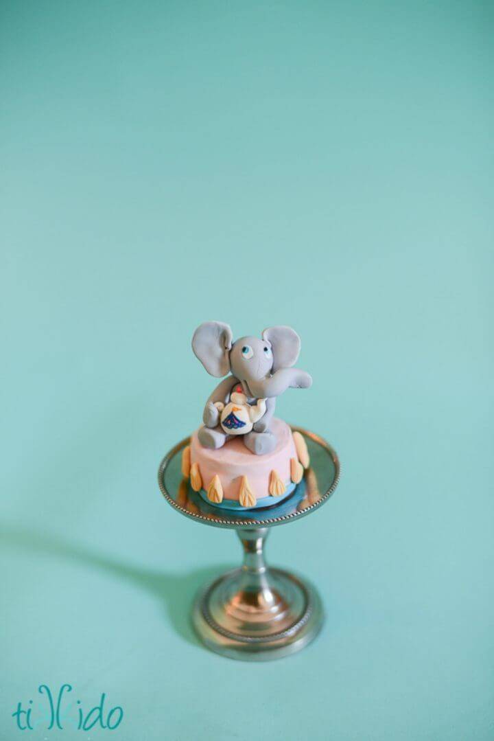 DIY Elephant Tea Party Circus Cupcake Toppers