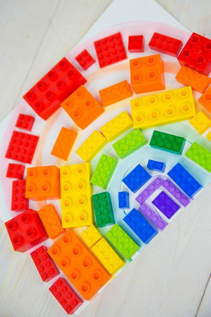Easy DIY Lego Rainbow