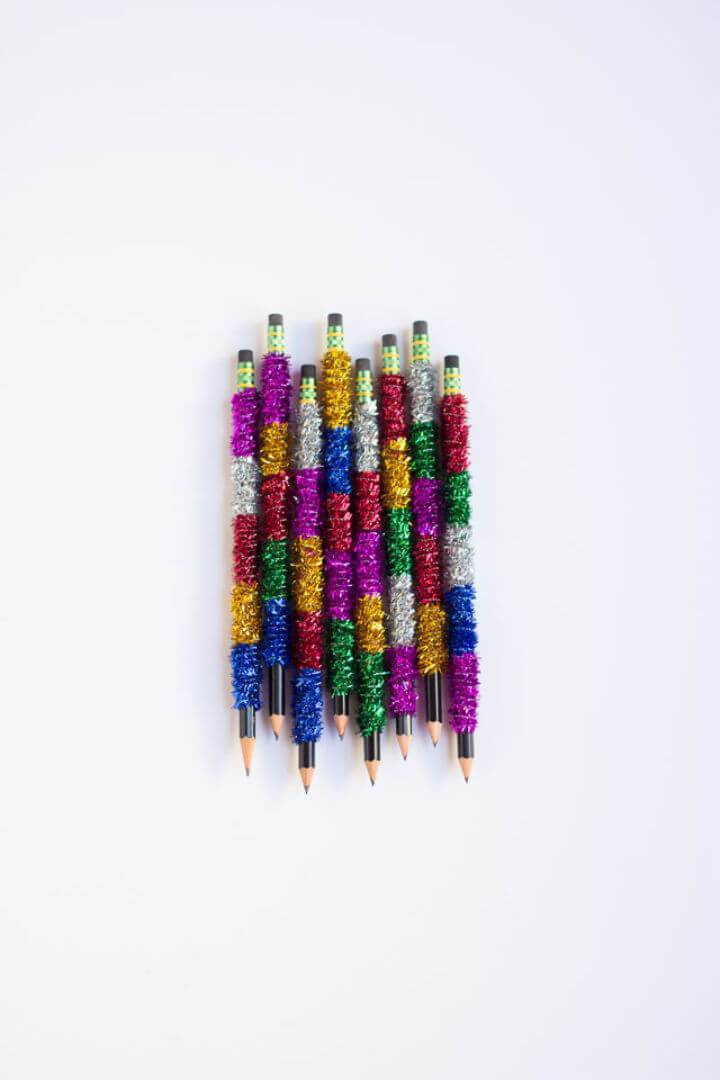 Easy DIY Pipe Cleaner Pencils