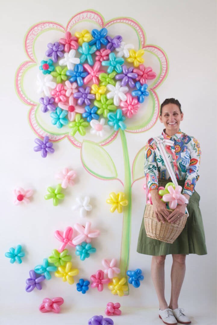 Gorgeous DIY Flowers Using Balloon