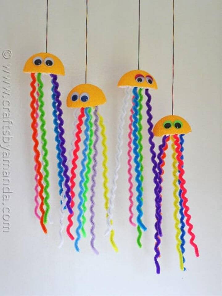Make Your Own Pipe Cleaner Rainbow Jellyfish