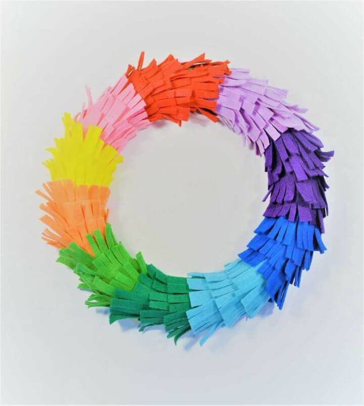 Make a Rainbow Fringe Wreath