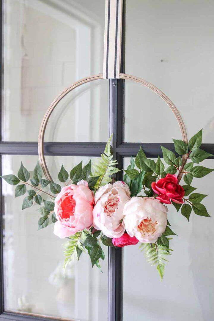 Modern DIY Spring Floral Hoop Wreath