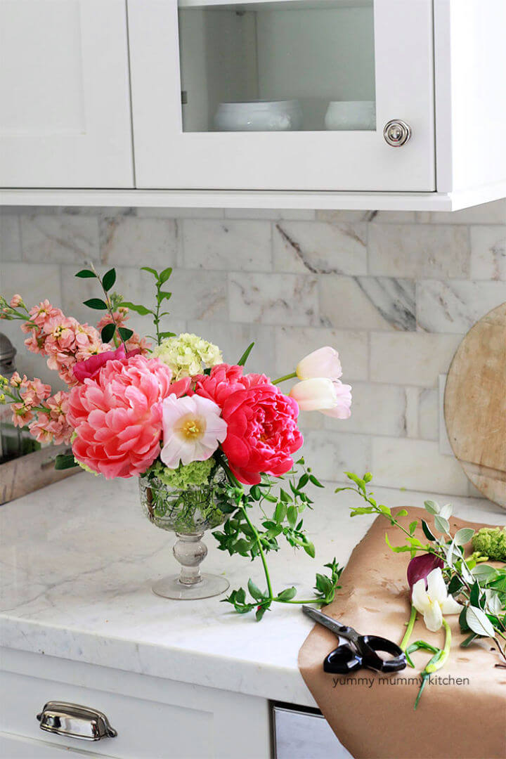 Beautiful DIY Floral Arrangement