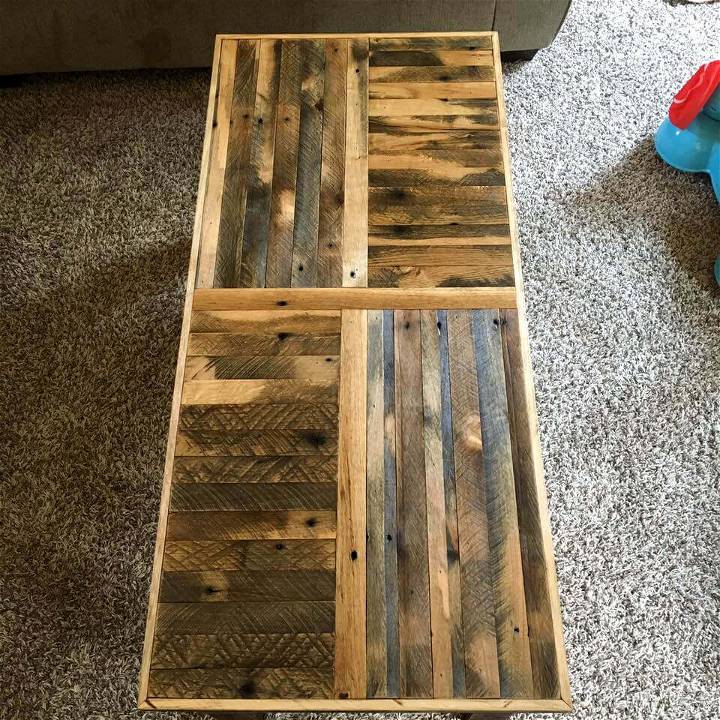 DIY Coffee Table Made of Oak Pallets