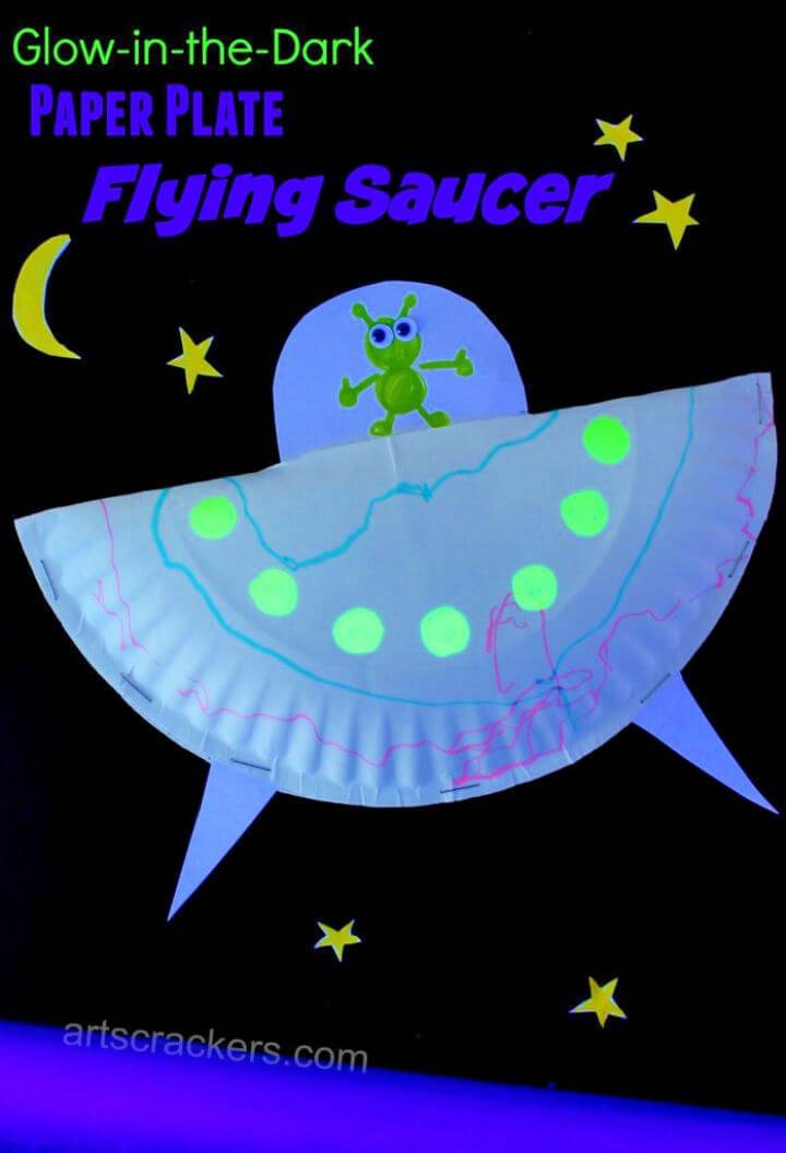 DIY Glow In The Dark Paper Plate Flying Saucer