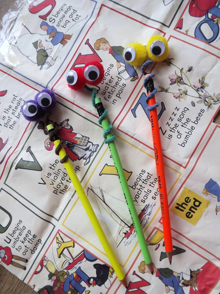 DIY Googly Eyed Snake Pencil Topper