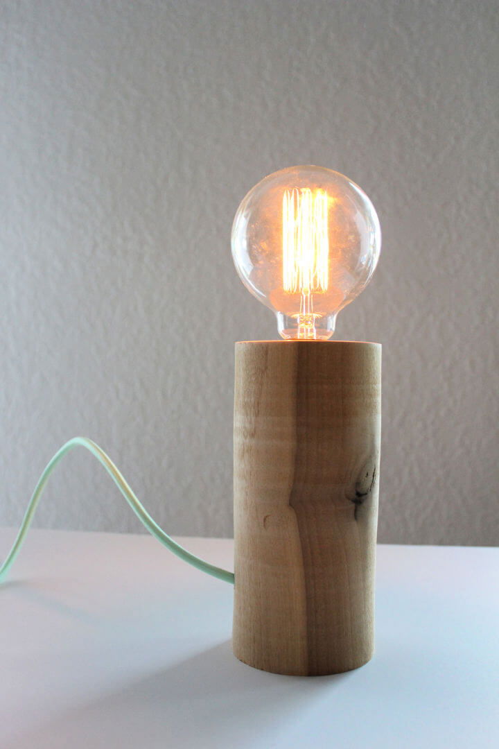 DIY Minimal Wood Lamp