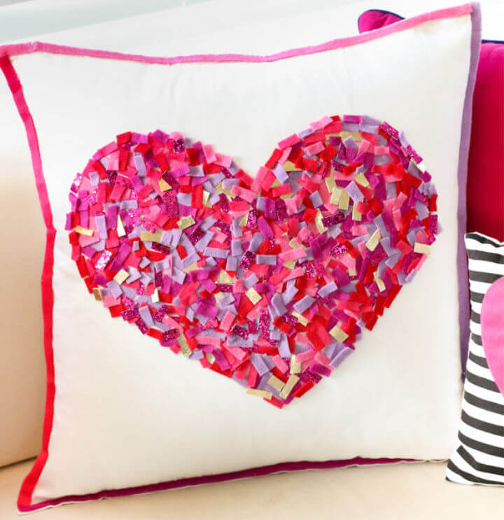 DIY No sew Felt Confetti Pillow