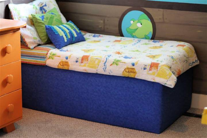 DIY Toddler Bed Tutorial