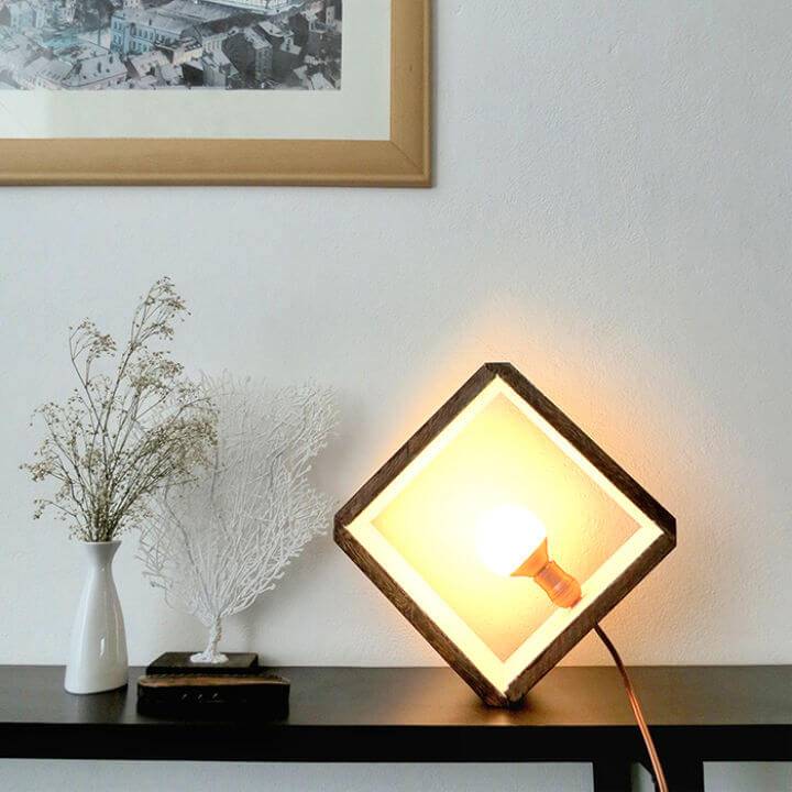 DIY Wooden Cube Lamp