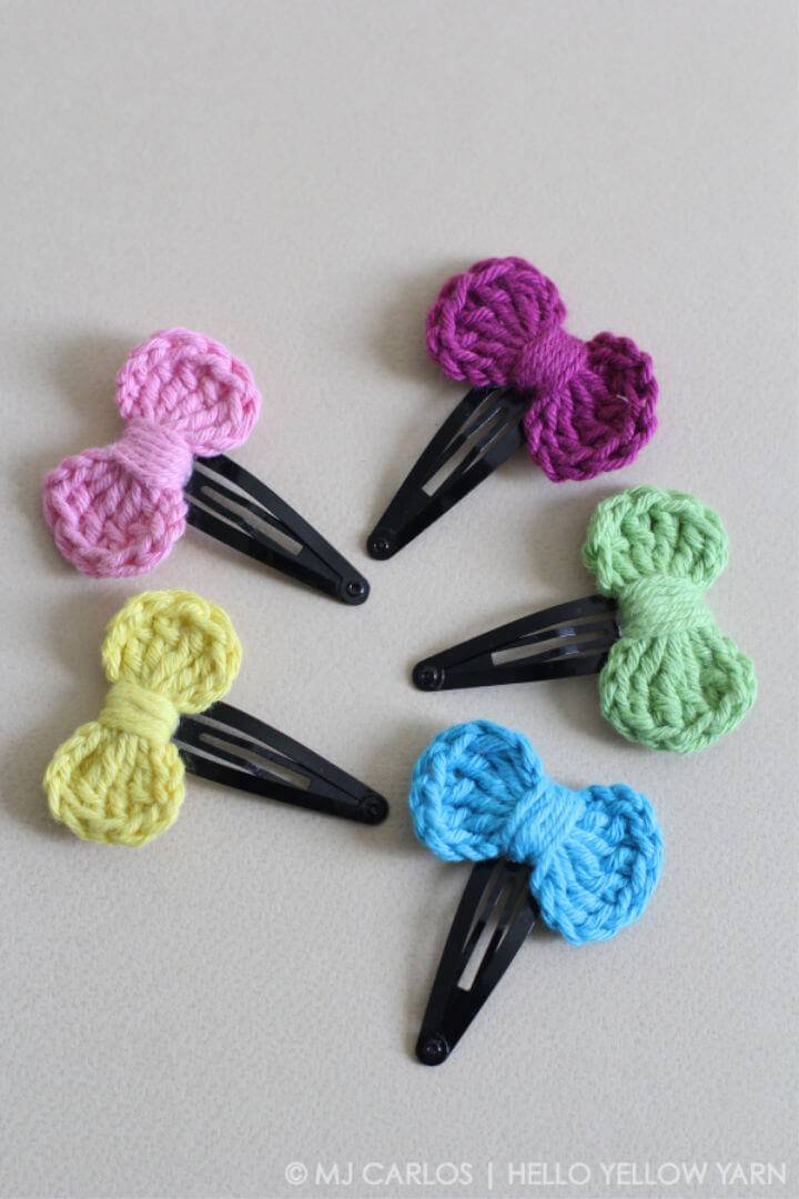 Free Crochet Mini Bow Hair Clip Pattern