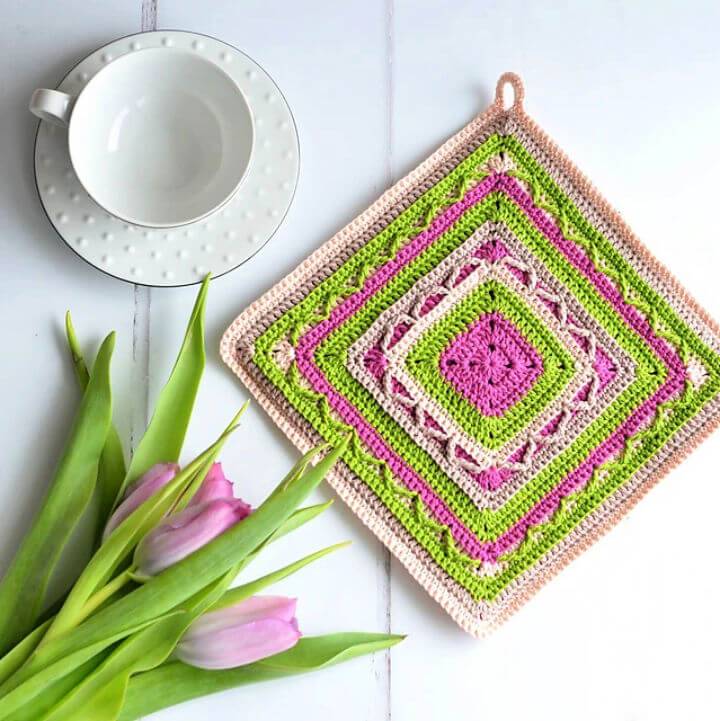 Free Crochet Tulip Potholder Pattern
