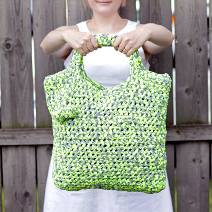 How to Crochet T Shirt Yarn Tote