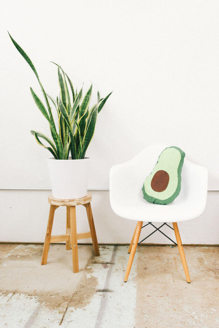 How to Make No Sew Avocado Throw Pillow