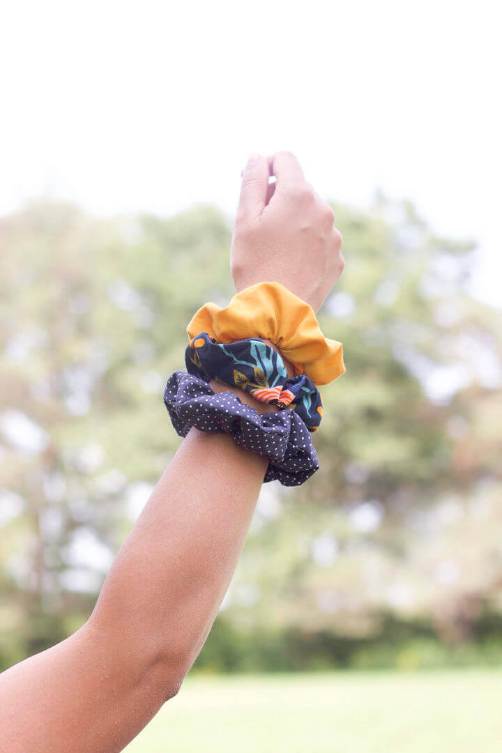 How to Sew a Scrunchie