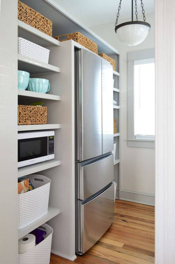 DIY Built in Pantry Shelves
