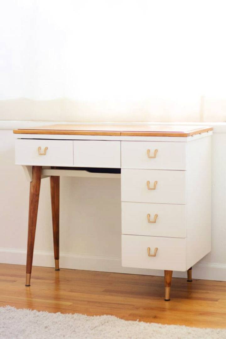 Make Vanity from a Vintage Sewing Table