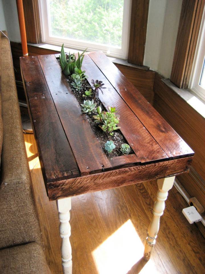 Making a Pallet Succulent Side Table