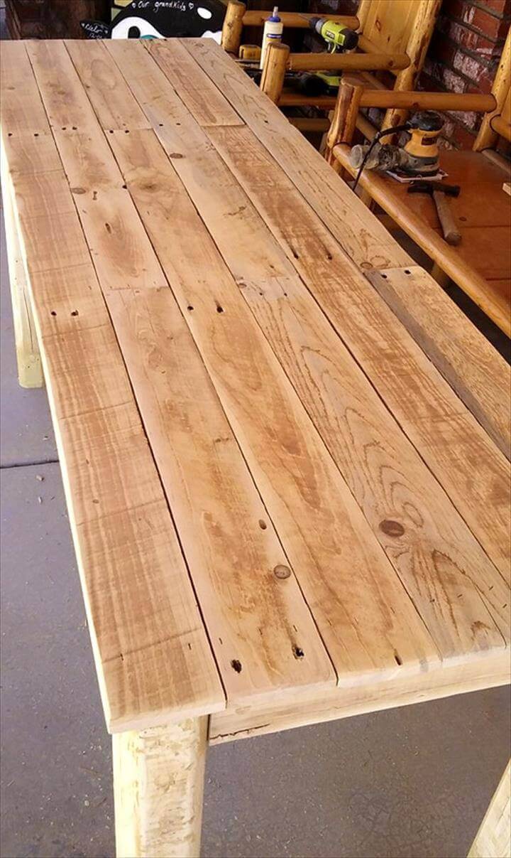 Pallet Entryway Table Instructions
