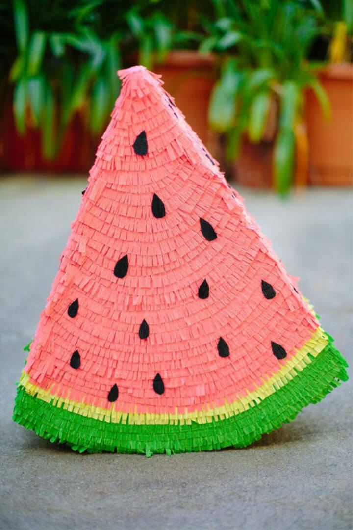 Pretty DIY Watermelon Pinata