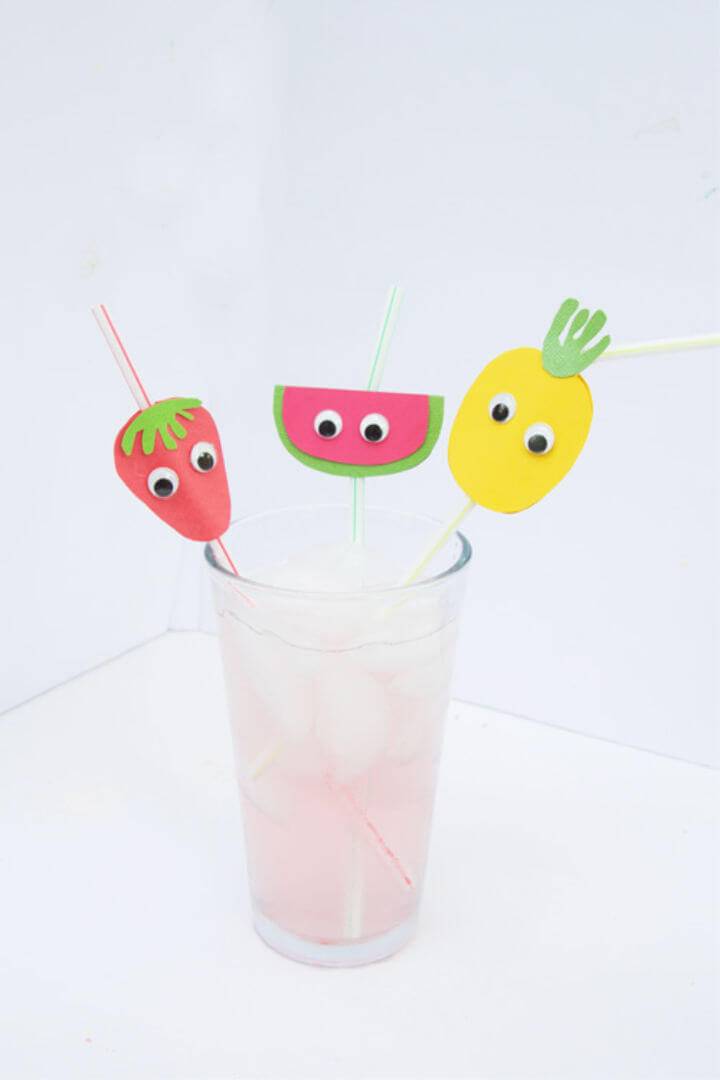 Quick DIY Fruit Straw Toppers