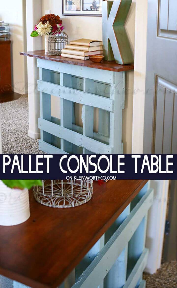 Quick and Easy DIY Pallet Console Table