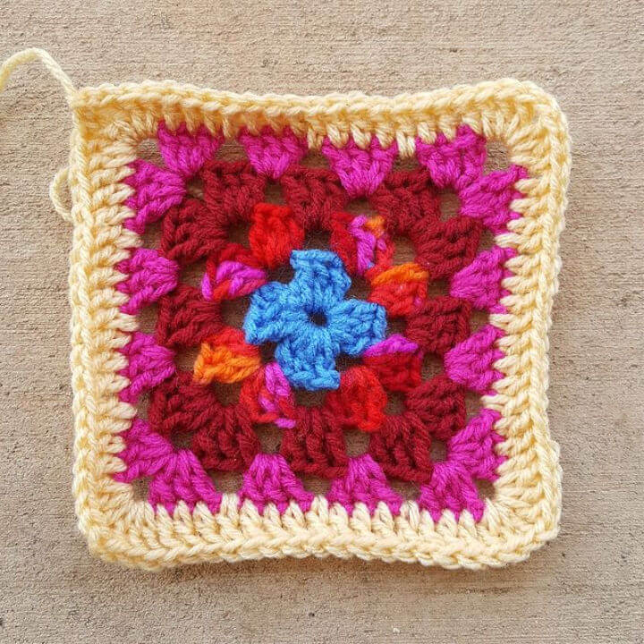 Crochet Roseanne Reboot Granny Square Tutorial