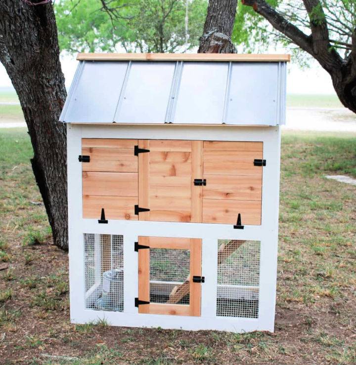 How to Make a Small Chicken Coop