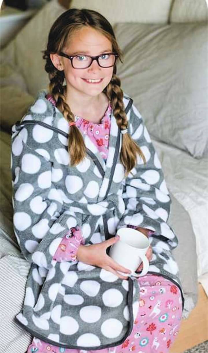 Child Fleece Robe Free Pattern