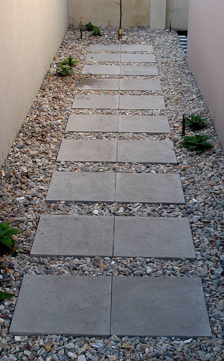 Concrete Front Square Walkway