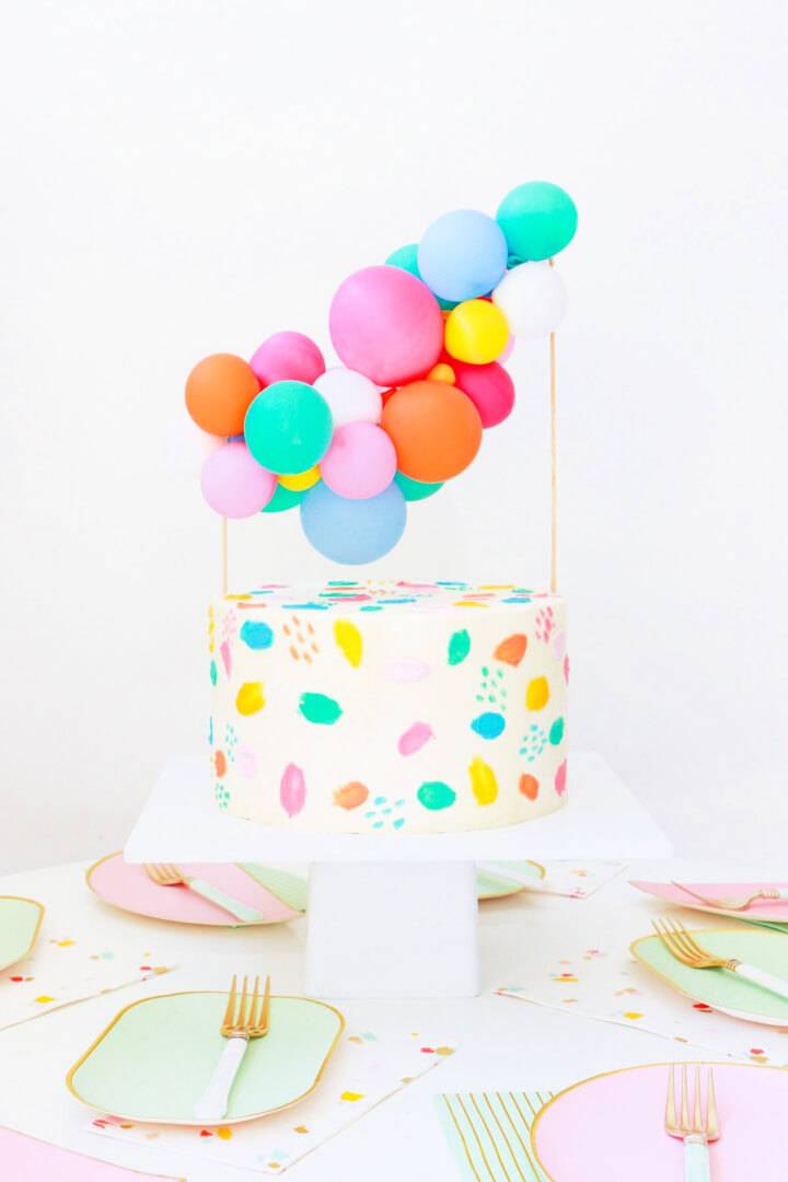 DIY Balloon Garland Cake Topper