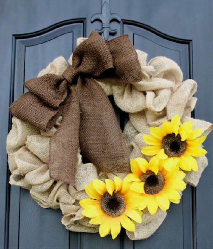 DIY Burlap Wreath for Beginners 