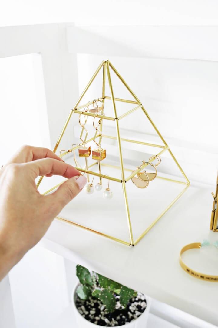 DIY Cool Brass Pyramid Earring Holder