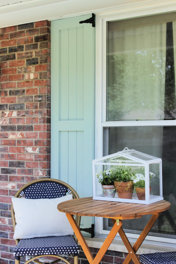 DIY Craftsman Exterior Shutters