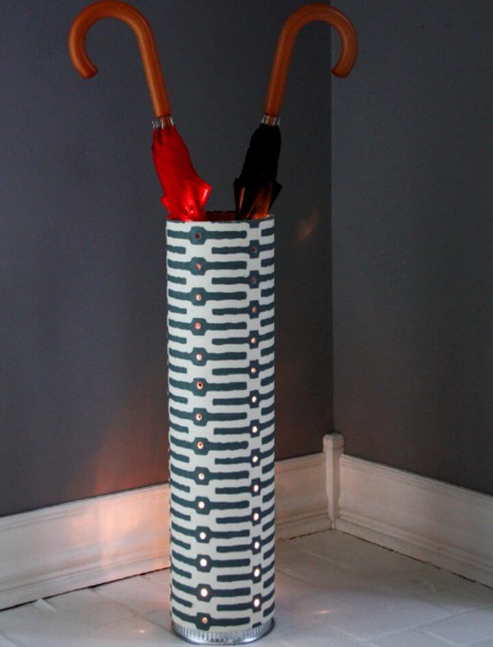 DIY Lighted Umbrella Stand