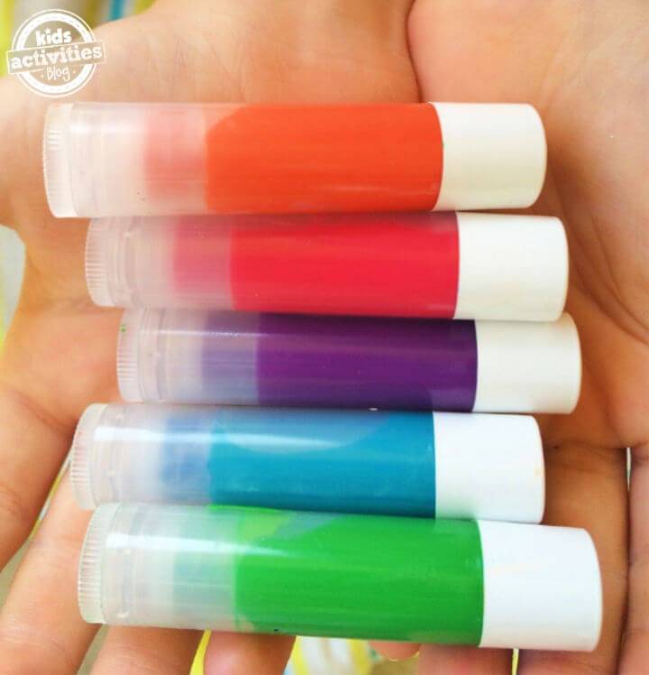 DIY Lipstick With Crayons