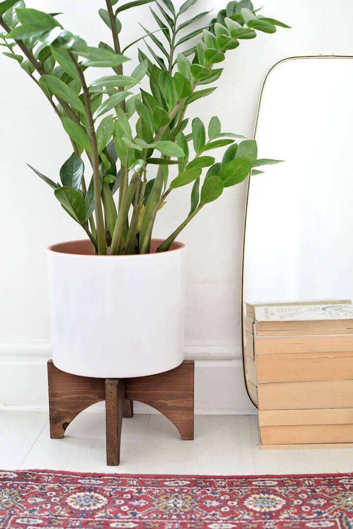 DIY Mid Century Style Plant Stand