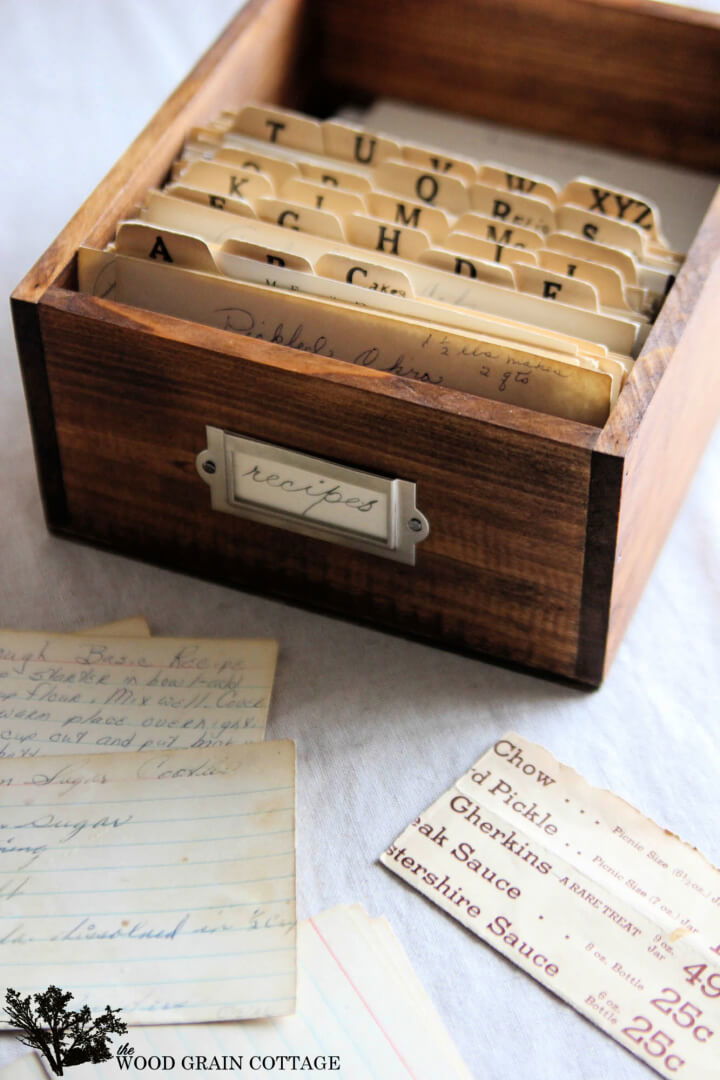 DIY Wooden Recipe Box